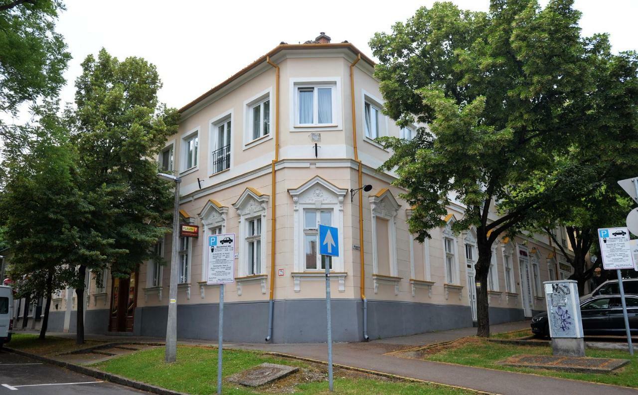 Villa Bohemia Эгер Экстерьер фото